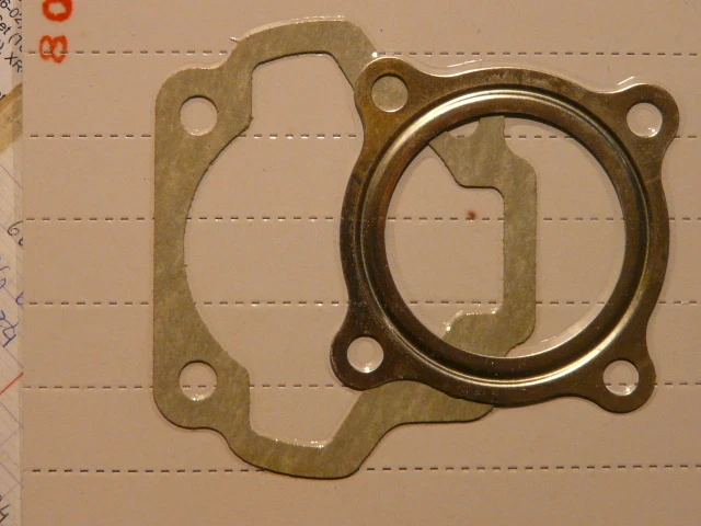 Joints haut moteur Yamaha 80 PIWI (5) - Photo 1/1
