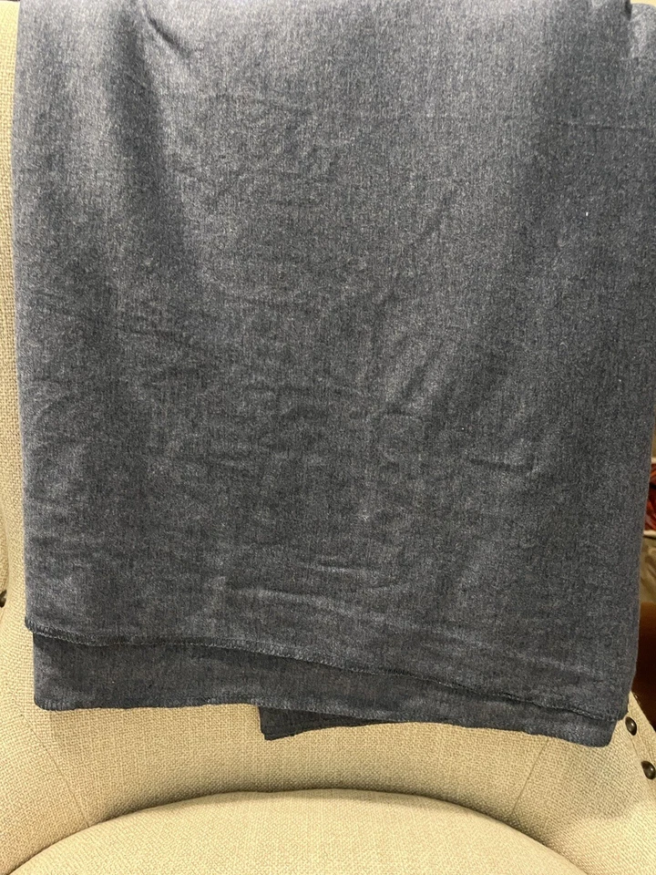 Portabebés Moby Classic Wrap-Niebla, 8-33 lb ajustable-usado Foto 4 de 4