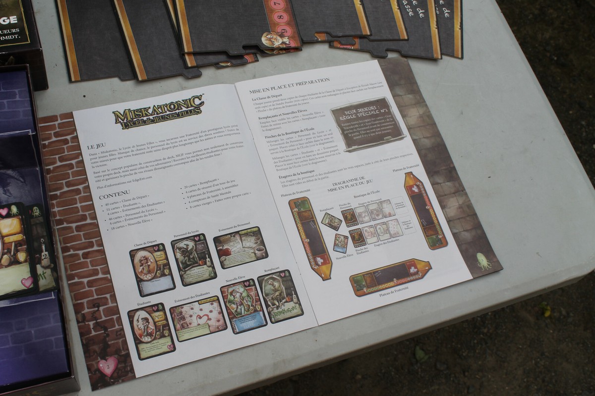 Jeu De Société Miskatonic Lycée De Jeunes Filles - Occasion - Édition Edge
