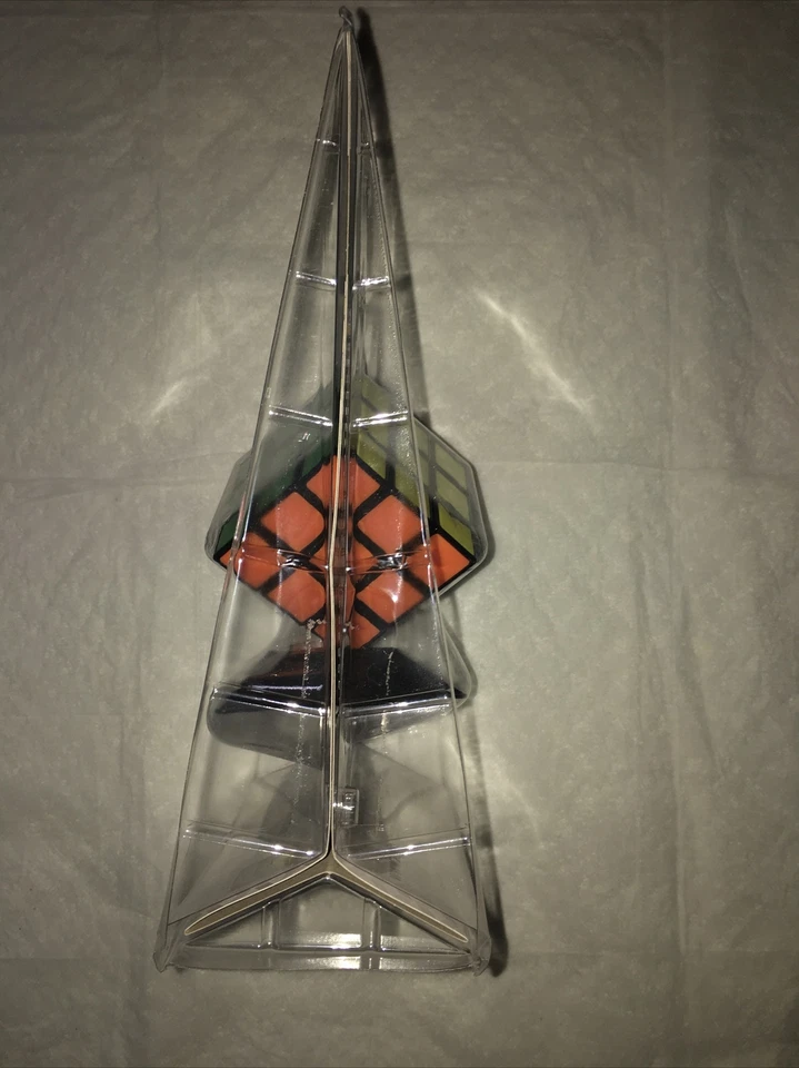 CUBO DE RUBIK, ORIGINAL, 8+, PERFECTO, CÓMODO, HERMOSO, PLAY-SMART, BUEN JUGUETE Foto 4 de 4