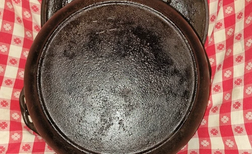 Vintage Cast Iron #12 DO DUTCH OVEN With Self Basting Lid & Handle USA made - Picture 5 of 6