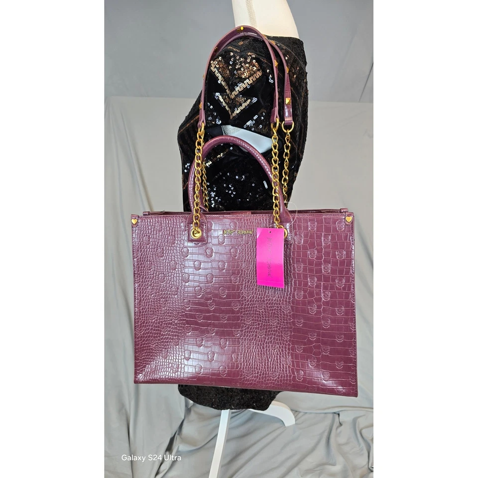 Betsey Johnson сливы череп выбитый крокодила сумка с короткими ручками - золотая цепочка ремни - новый с Ярлыками - Изображение 2 из 4