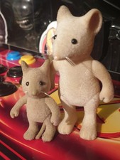 Sylvanina Families : Adult Mouse And Infant Mouse Character Action Figures