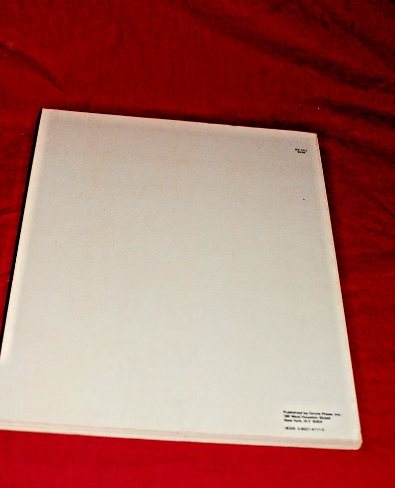 Story of O, by Pauline Reage, illustrated by Guido Crepax, Third Paperbound 1980 - Image 2 of 4