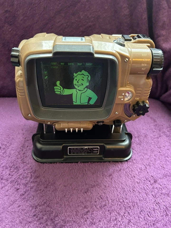 Fallout 4 Pip Boy Collectors Edition PC - NO GAME - Image 4 of 4