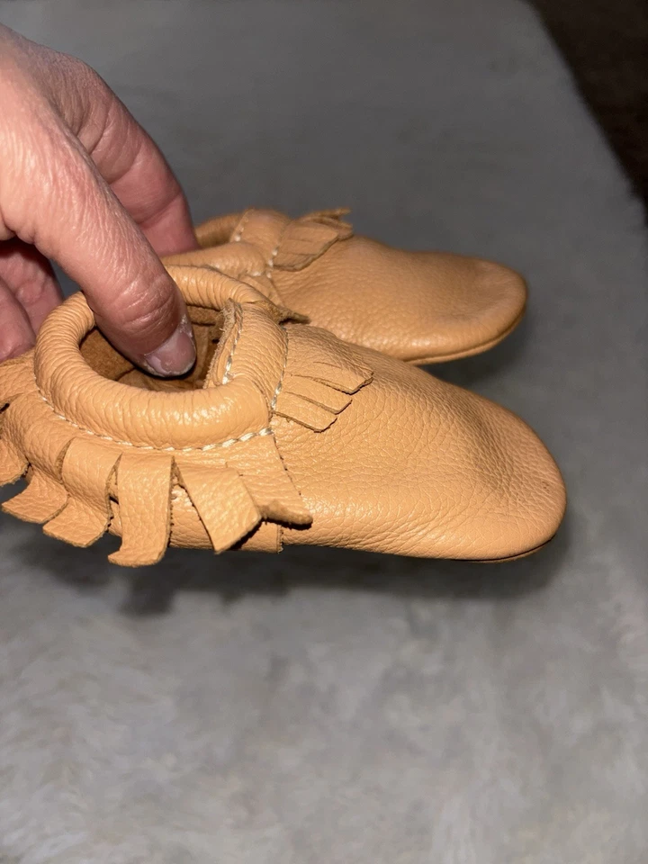 Freshly picked toddler sz. 4 classic leather moccasin shoes. Great pair - Image 2 of 4