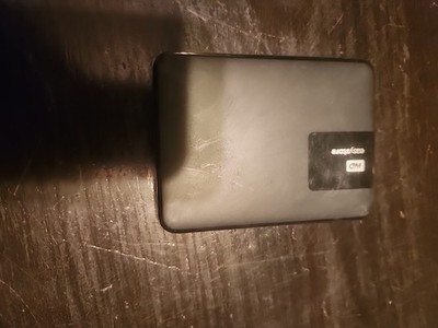 Western digital Easy Store Hard Drive. 0319b. Serial. Wcr1a58knsey