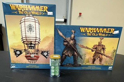 Warhammer The Old World Lot of 3 Grand Cathay Items, Dice, Sentinel, Sky Lentern