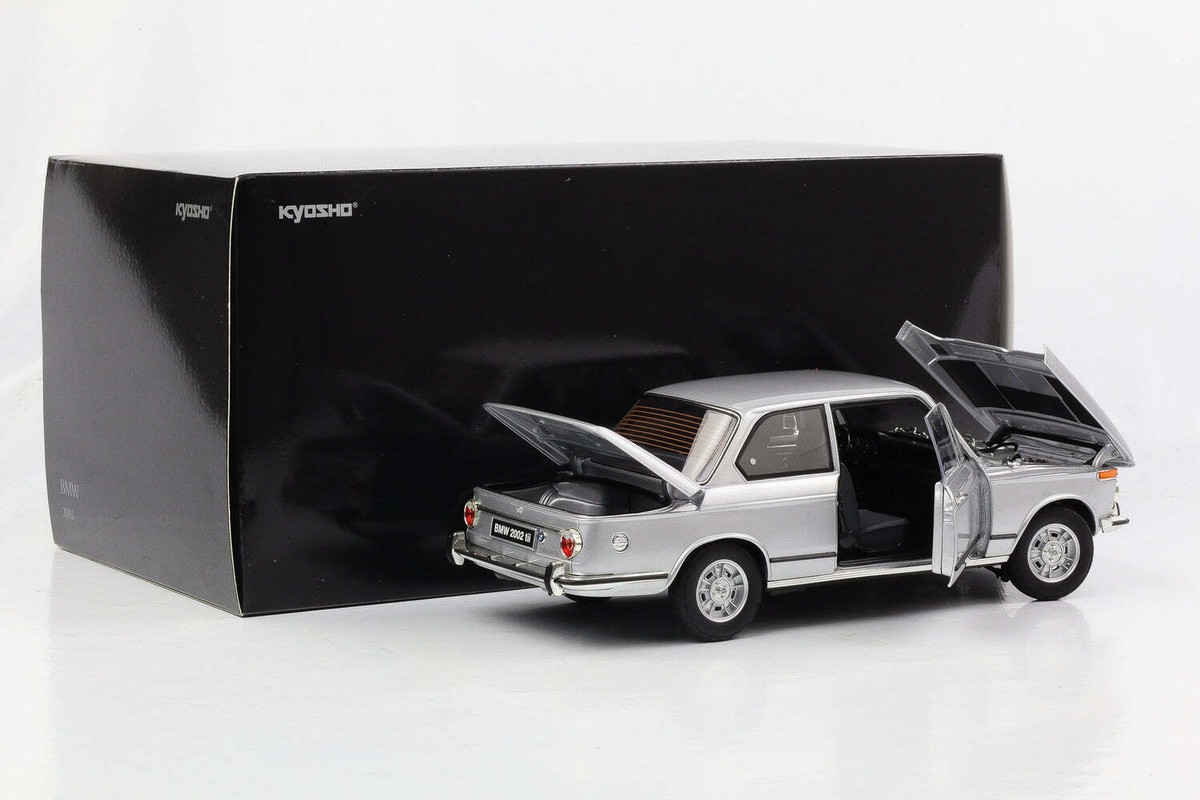 ミニカー BMW2002tii 1:18SCALE kyosho BMW 2002 TII - 1/18 scale by Kyosho - Orange | eBay