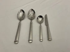 Reed & Barton Siena Flatware Stainless Hostess Set 4 Piece Glossy 18/10 Serving