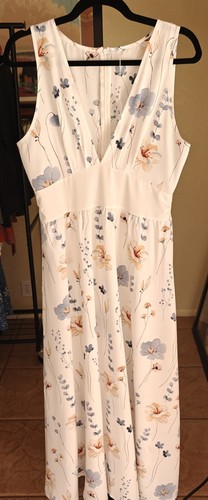 Vibrant White Floral Plunge Midi Dress, Sleeveless High Waist Design & Chic