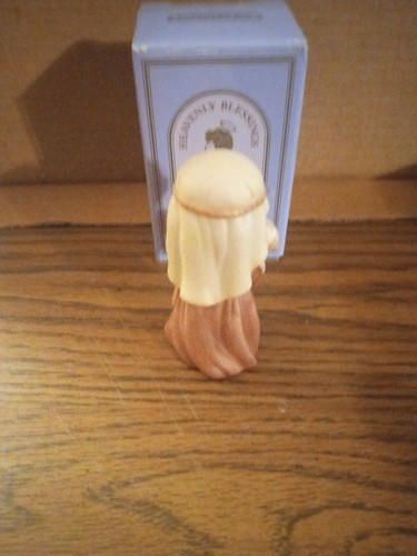 Vintage 1987 Avon Heavenly Blessings Nativity Shepherd boy Sheep Christmas - Picture 5 of 8