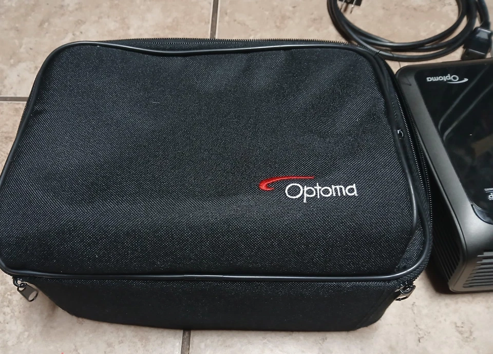 Optoma EP727 Projector 2,200 Lumens 720p, 1080i, 576i, 576p, 480p 4:3 (XGA) 1024 - Image 3 of 4