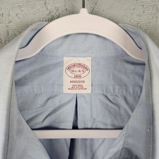 Brooks Brothers Dress Shirt Mens 16.5 34/35 Blue Madison Non Iron Cotton Casual