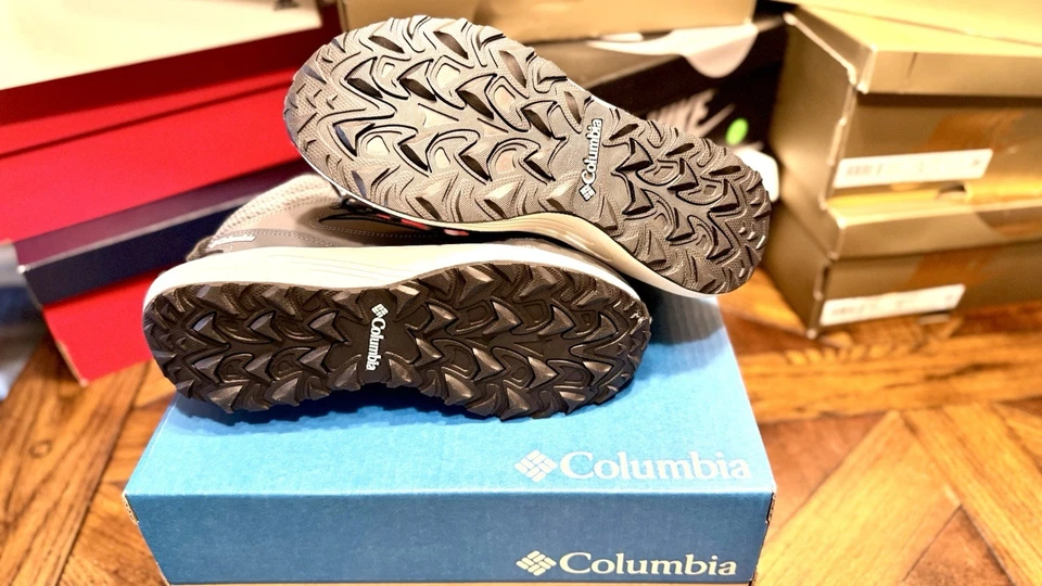 New Columbia Trailstorm Peak Mid Women's Size 8 Boots Hiking Grey Shoes - Image 2 of 3