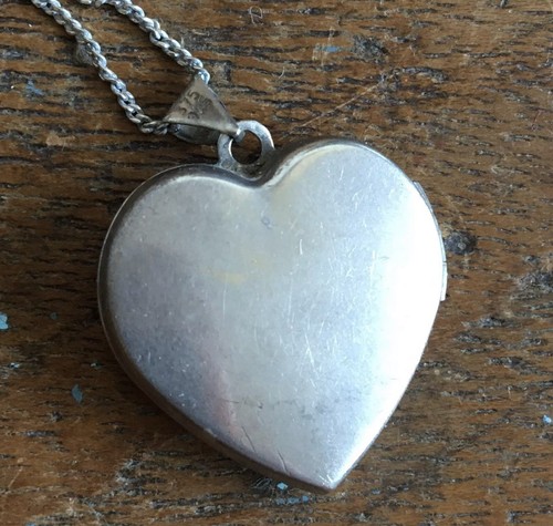 9ct Gold /Sterling 925 Silver Heart Lockets Pendant Set X 3 Love Hearts Necklace - Picture 9 of 13