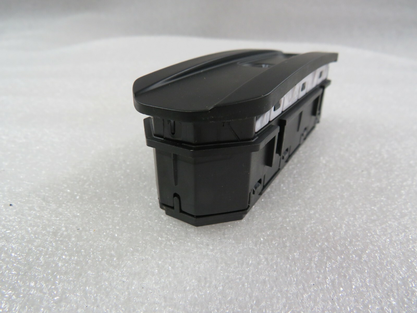 McLaren 570S, Towing Seat Switch, Used, P/N 11M1088CP