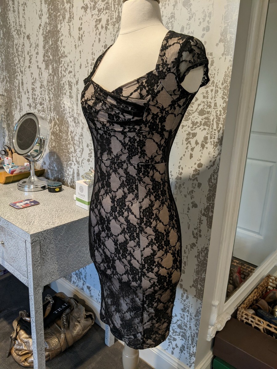 jane norman lace dress blue bust : 32inch length : 36inch price : 650+ ship ready style perfect for events and evenings Jane norman blue lace -