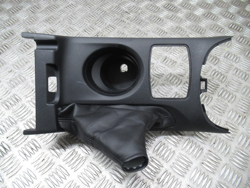 2014 MAZDA CX-5 D SPORT ESTATE MK1 FRONT CUP HOLDER TRIM+GEAR GAITER REF16098 - Image 2 of 4