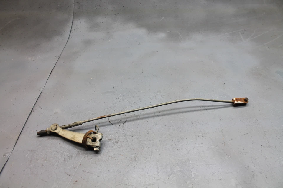 Kawasaki F7 Enduro 1971 freno trasero eje eslabón Foto 3 de 4