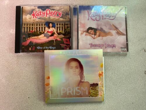 Katy Perry CD Lot of 3! Teenage Dream One Of the Boys Prism - Afbeelding 1 van 2