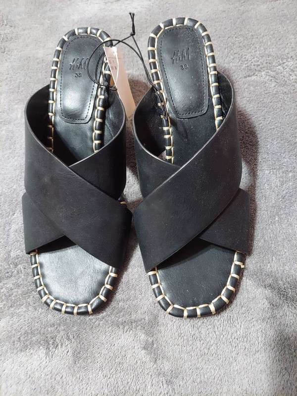 H&M Sandals Womens 7 Black Faux Leather Criss Cross Strap Block Cork Heel Mules