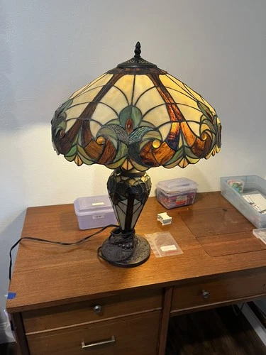 Vintage Tiffany Style Table Lamp 2 Chain Pull Flowers Iridescent