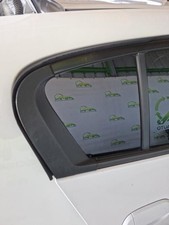 Porte arrière et accessoires Honda INSIGHT