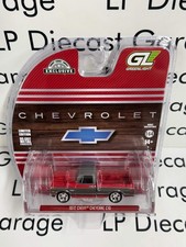GREENLIGHT 1972 Chevrolet Cheyenne C10 Red Short Bed 1:64 Diecast Truck