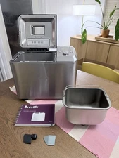 Breville Custom Loaf Automatic Bread Maker with manual/recipe book BBM800XL
