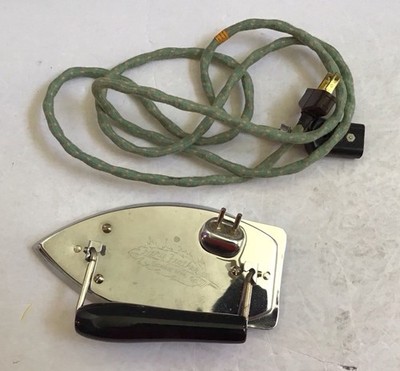 Fiery Feather Folding Travel Iron - Gorgie Mfg. 1950's VTG UNTESTED M-1
