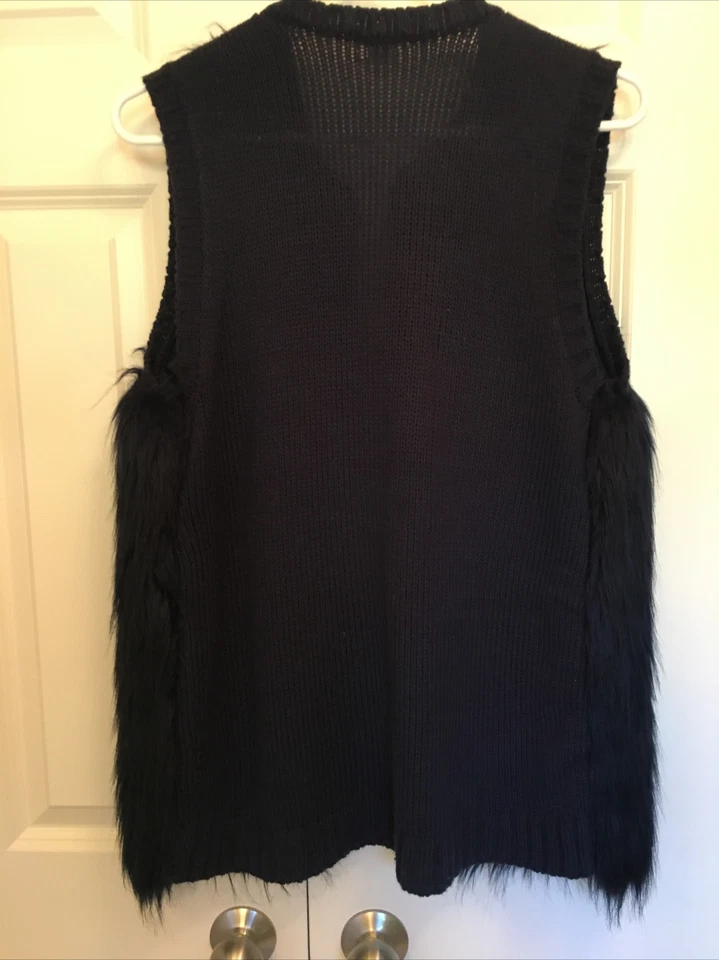 Chaleco de piel sintética Xhilaration para mujer M azul marino frente abierto ¡tan divertido usado en excelente estado! Foto 3 de 4