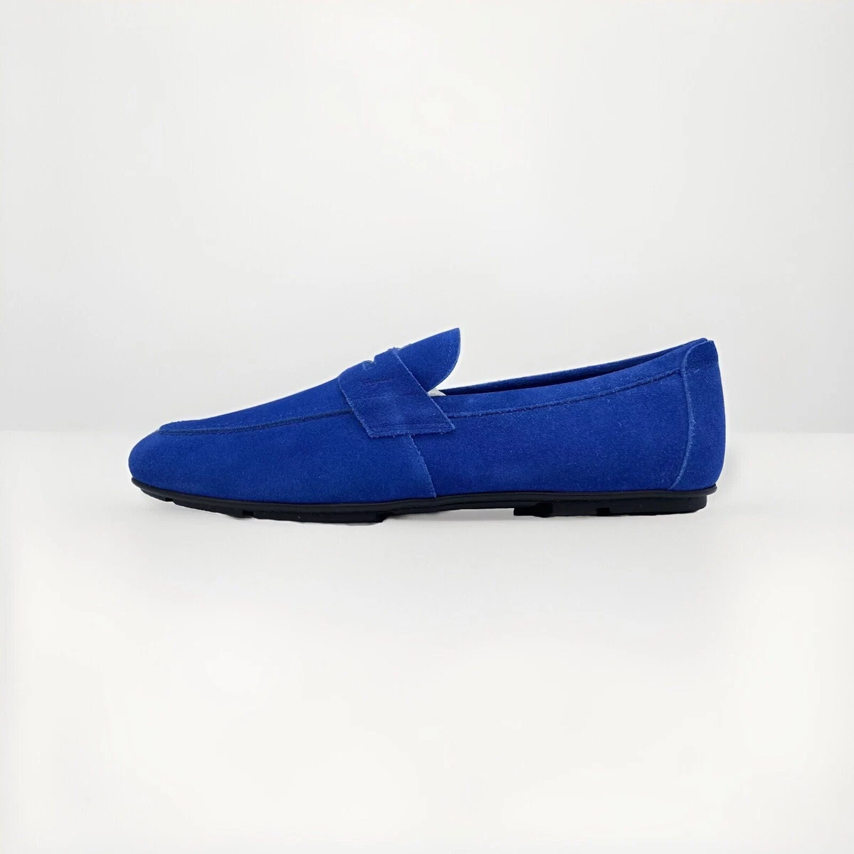 Salvatore Ferragamo Blue Suede Casual Shoes for Men for sale  display picture 3