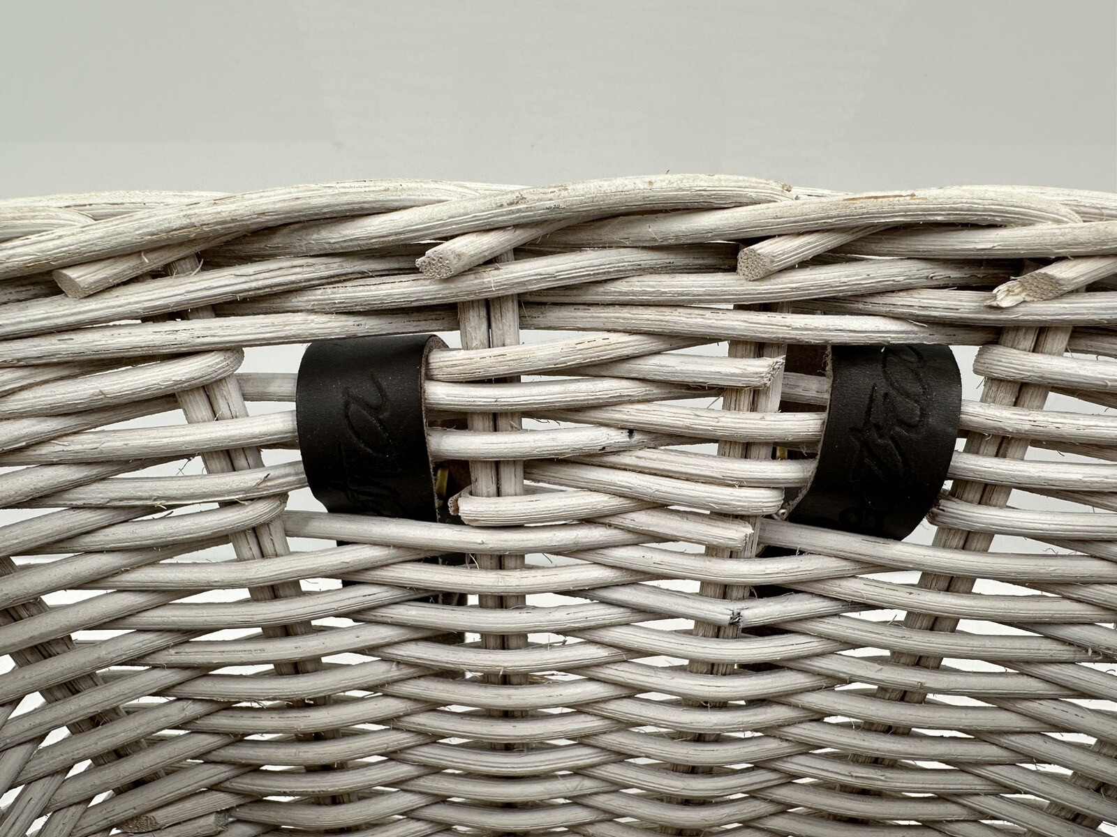 Electra Bicycle Handlebar Wicker Basket White HTF