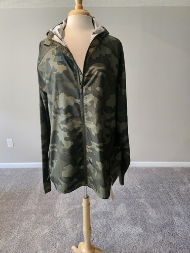 All in Motion – Green Camouflage Zip-Front Windbreaker (Size XXL)