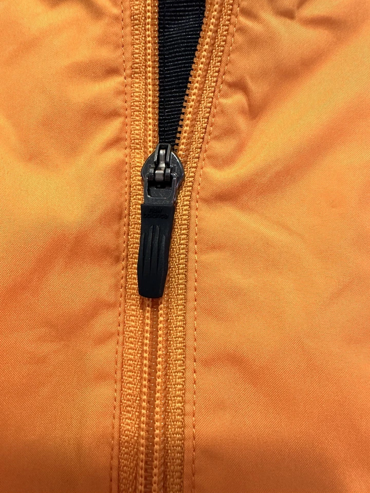 RARE Authentic New Balance LaSalle Bank Chicago Marathon Officials Jacket Size L - Image 4 of 4