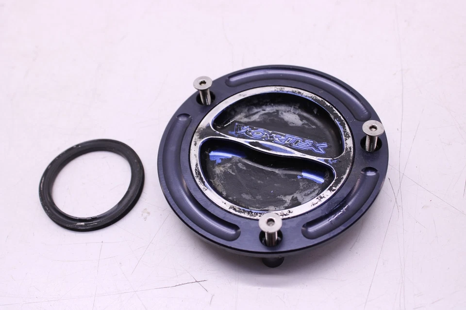 01-20 YAMAHA YZF R6 FUEL TANK GAS CAP VORTEX - Image 2 of 4