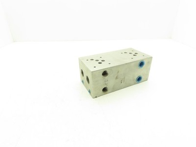 Daman D02HP25PP 2-Station Aluminum Hydraulic Manifold 1/2'' & 3/4'' NPT Ports