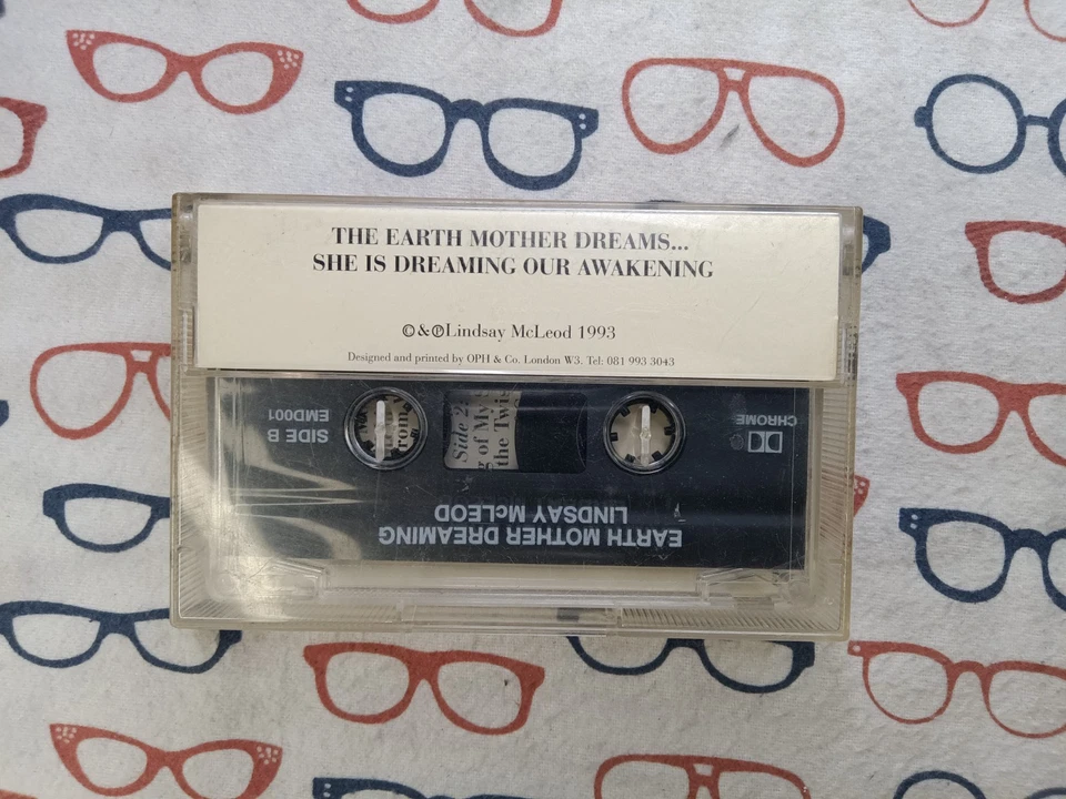 Lindsay McLeod Earth Mother Dreaming 1993 Private New Age Cassette Album VG+/VG - Image 2 of 4
