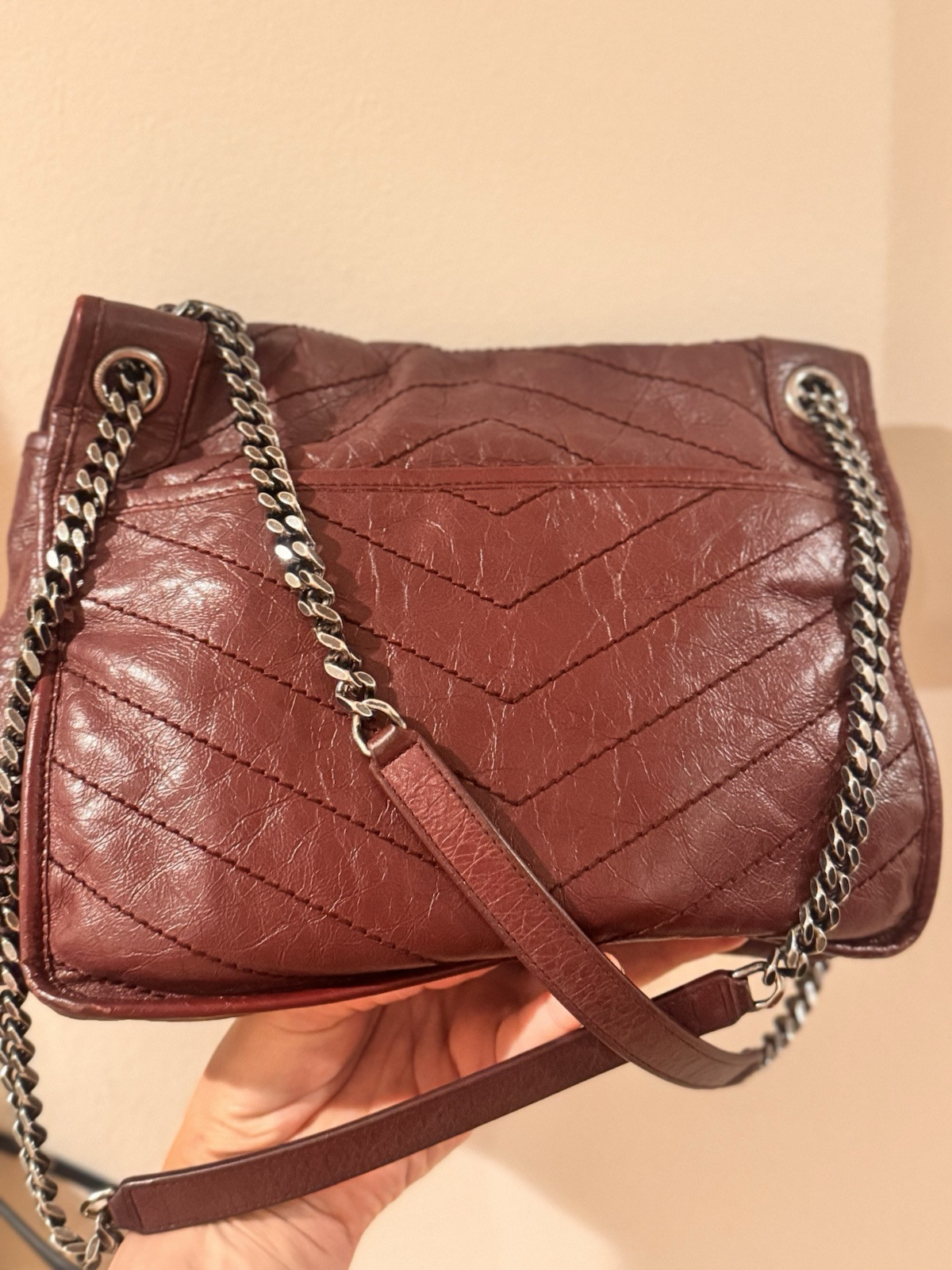 SAINT LAURENT Borsa YSL Niki bordeaux invecchiata in pelle stropicciata borsa a tracolla splendida!