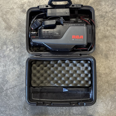 RCA Pro Edit VHS Handheld Camcorder 16x Optical 64x Digital Zoom Autofocus