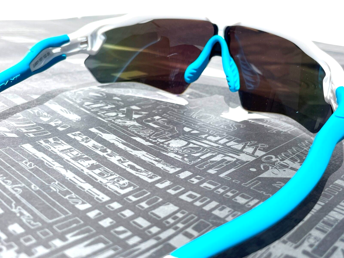 Oakley RADAR EV PATH XS YOUTH Matte White PRIZM Sapphire Oakley RADAR EV PATH XS YOUTH Matte White PRIZM Sapphire