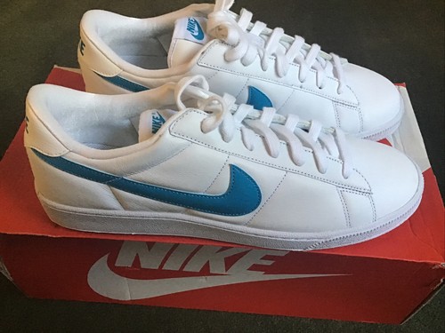 nike tennis classic low
