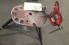 RIDGID TRISTAND - NO.  40 A  - 1/8" TO  2- 1/2" - CHAIN PIPE VISE  #1