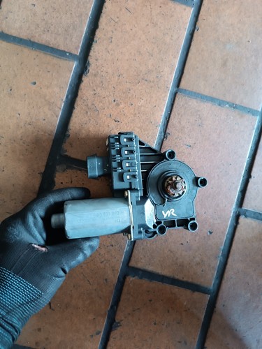 Original Opel Astra G T98 Fensterhebermotor vorne rechts 90521882