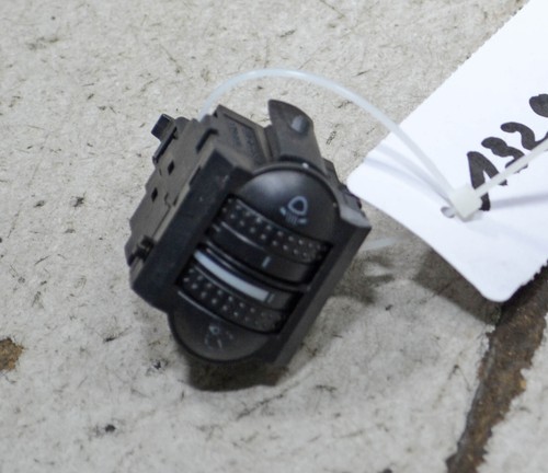 VW Passat 3B Variant 1999 Schalter LWR Scheinwerfer Dimmer #132913-G606