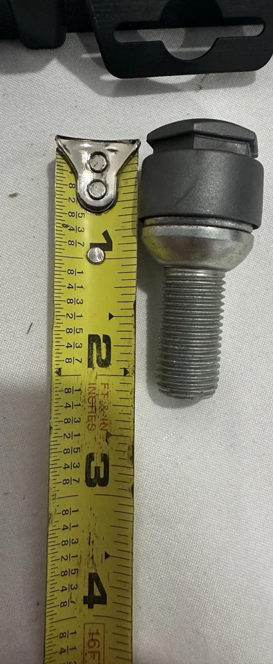 8P0 071 455 Kit de bloqueo de rueda original Audi. Foto 3 de 3