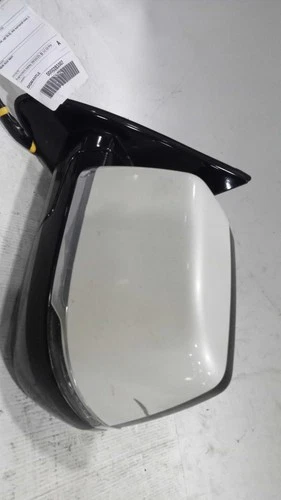 Used Left Door Mirror fits: 2015 Cadillac Escalade esv Power w/turn signal opt D