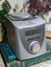 Roberts CR 9926 Sound Cube CD Player & Clock Radio/Dual Alarm - MW LW FM Radio
