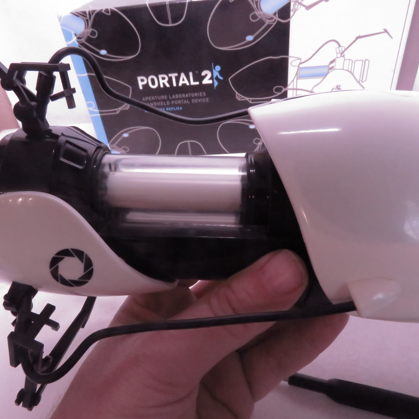 Portal 2 Aperture Science Portal Gun Replica Miniature Mini ThinkGeek READ